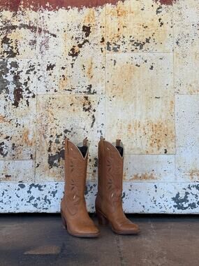 Vintage Dingo Cowboy boots - Floral Detail Size 7